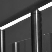 Oświetlenie Linear Light montowane w balustradzie wolnostojącej
